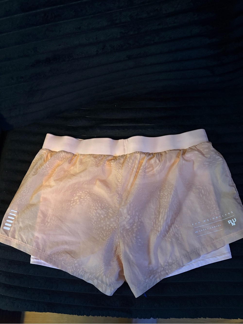 Under Armour Pink Lightweight Women's Athletic Shorts size large